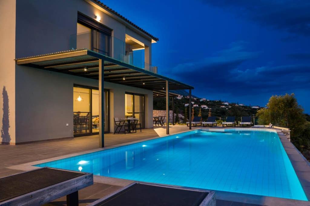 New Villa Blue With Private Pool At Trapezaki Livathos  Exteriér fotografie
