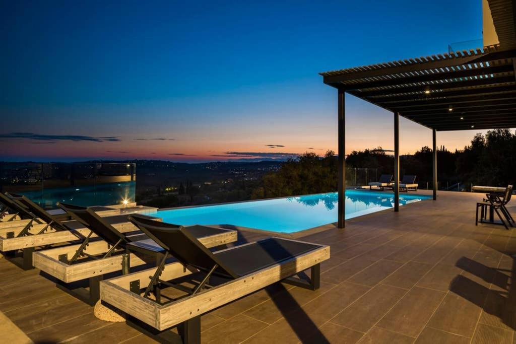New Villa Blue With Private Pool At Trapezaki Livathos  Exteriér fotografie