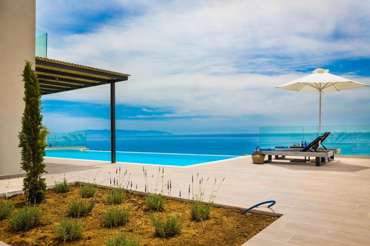 New Villa Blue With Private Pool At Trapezaki Livathos  Exteriér fotografie