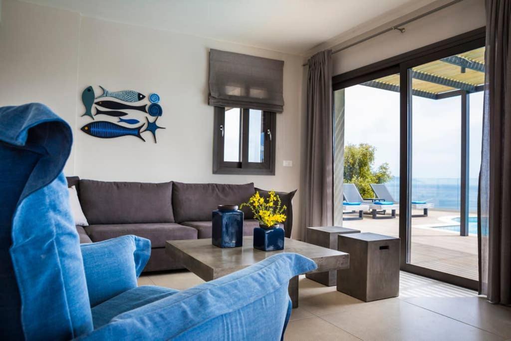 New Villa Blue With Private Pool At Trapezaki Livathos  Exteriér fotografie